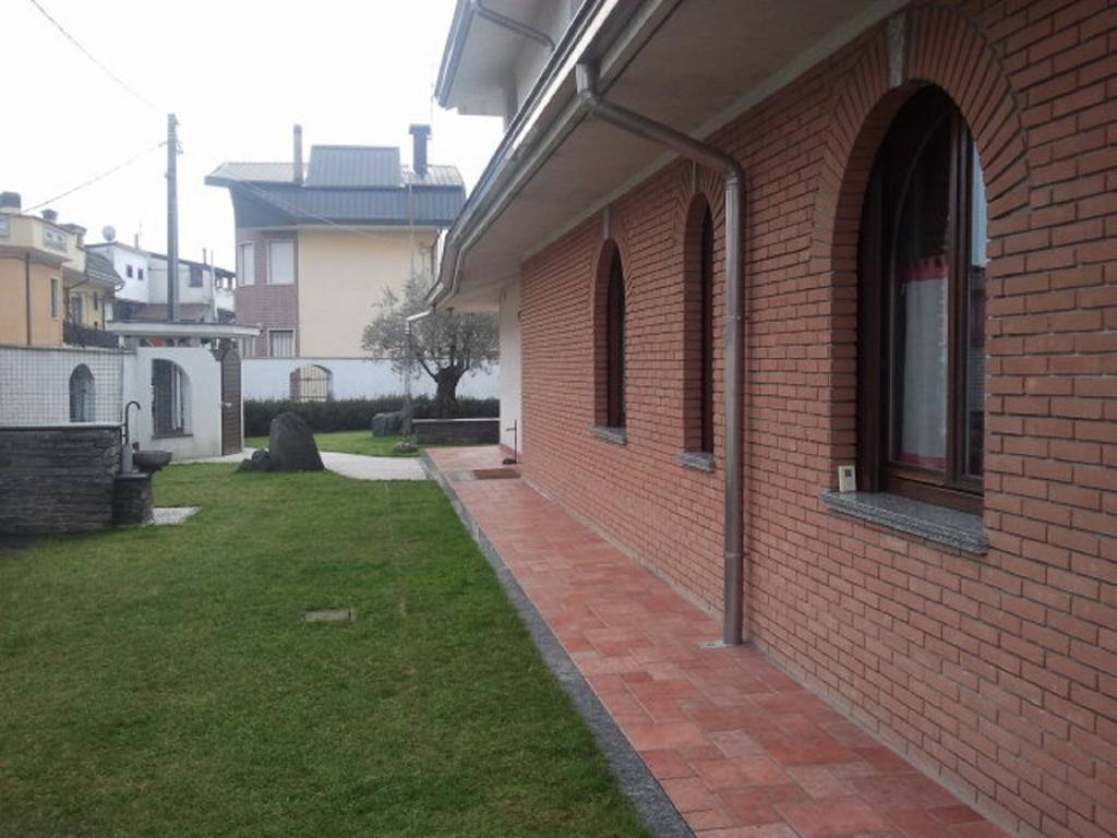 Crespi House Bed and Breakfast Parabiago Εξωτερικό φωτογραφία